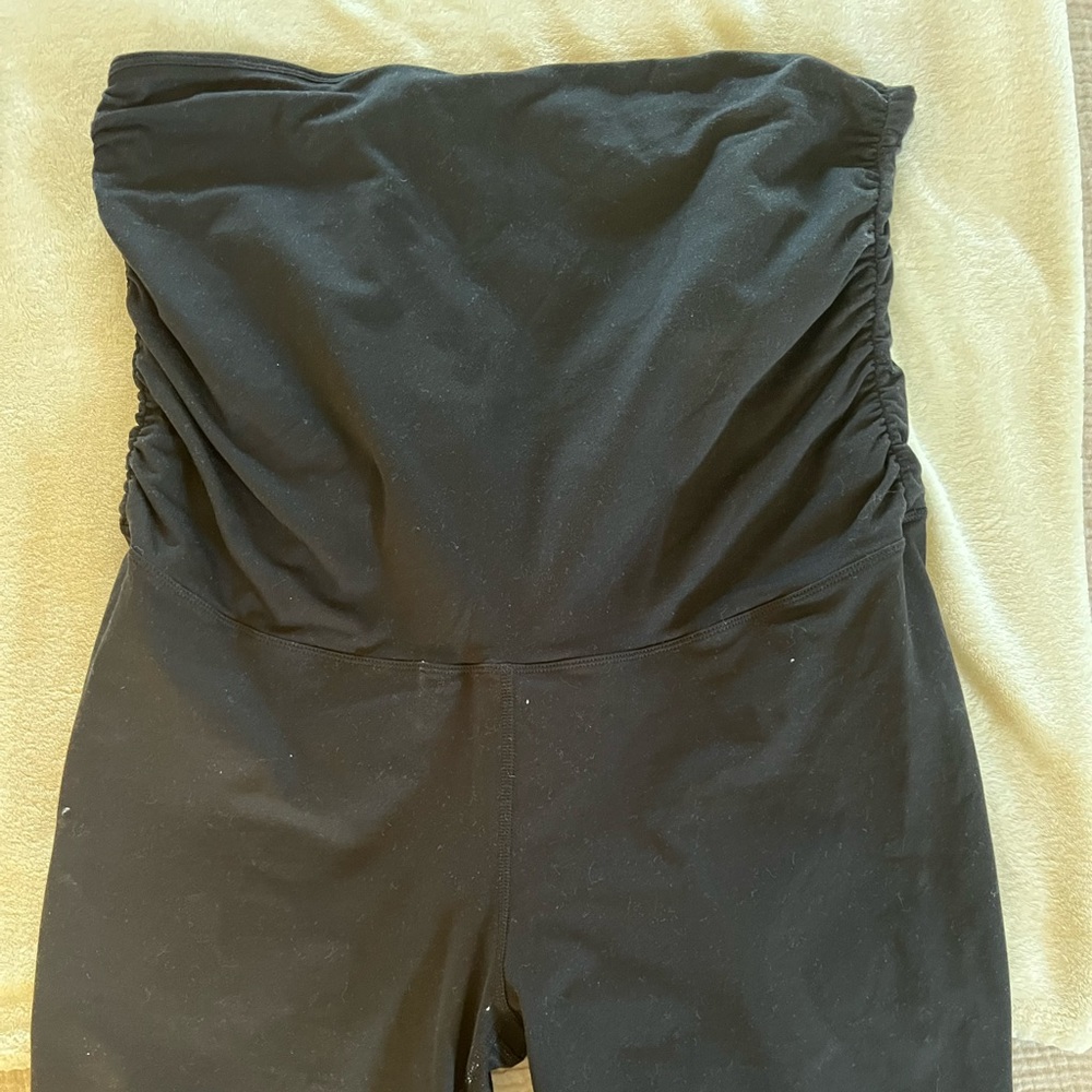 COPY - Good American maternity biker shorts